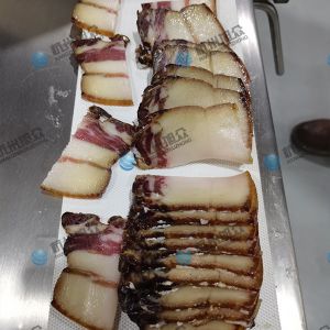 多功能切片機(jī)，現(xiàn)場(chǎng)試機(jī)切4mm熏肉，效果滿意！